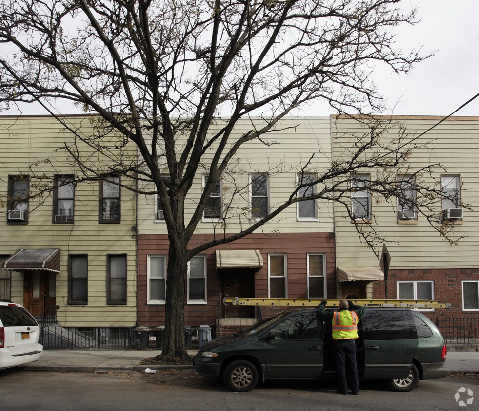 Building Photo - 513 Grandview Ave