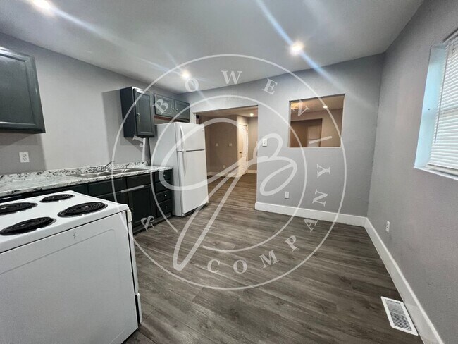 Foto del edificio - Spacious South Toledo 3 bedroom 1 bathroom...