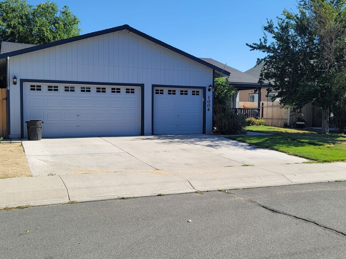 Foto del edificio - Beautiful home for rent in Fernley, 2280 s...