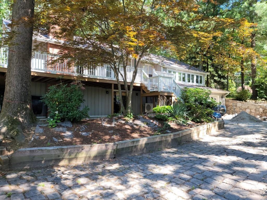Foto principal - 9 Fountain Spring Ln