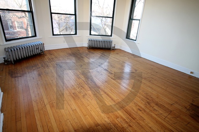 Building Photo - 2330 N Spaulding Ave