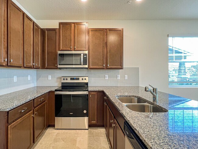 Foto del edificio - 10227 Highline Crest St.