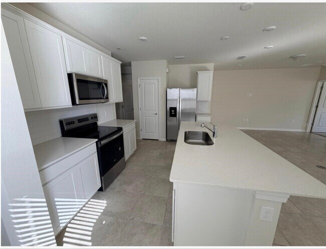 Foto del edificio - 3845 Blue Vale Dr