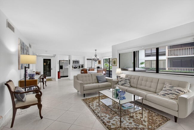 Building Photo - 611 Brackenwood Cove