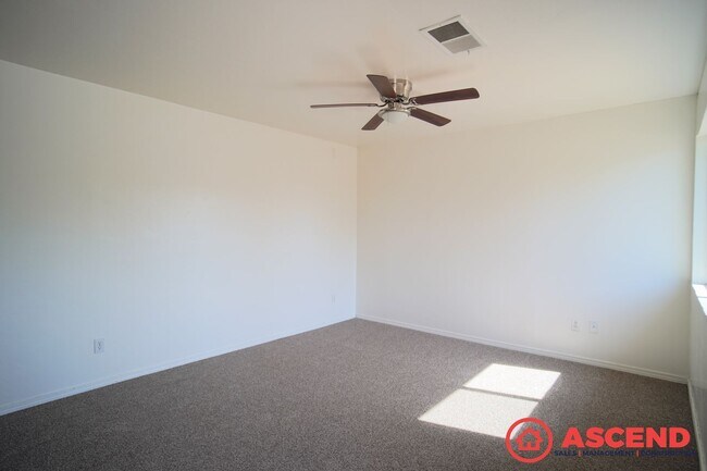 Foto del edificio - 528 Jackson St