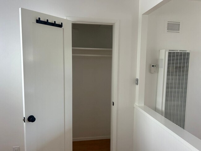 Foto del edificio - 4208 Fanuel St