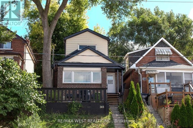 Building Photo - 365 Silverthorn Ave