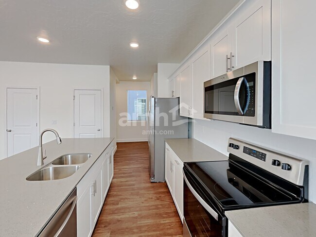 Foto del edificio - 6570 Old Forest Dr