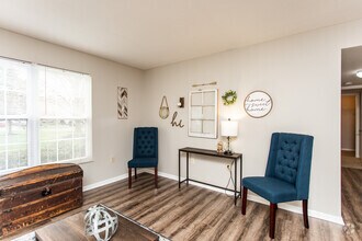 2BR, 2BA - 950 SF - The Cove at Cooper Lakes