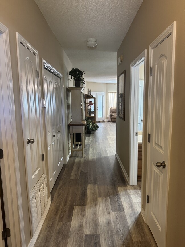 Foto del edificio - 2651 S Juniper St
