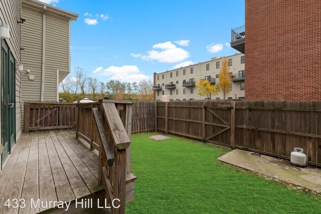 Building Photo - 3 br, 2.5 bath Apartment - 458 Pacific Avenue