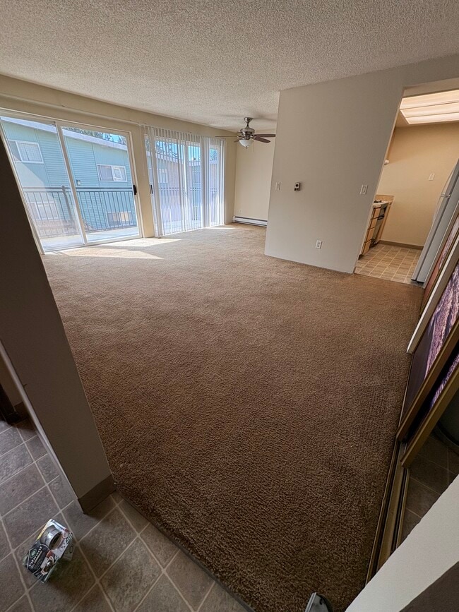 Foto del edificio - 426 75th St SE