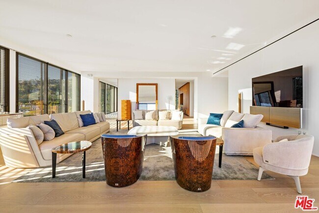 Foto del edificio - 9040 Sunset Blvd