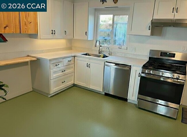 Foto del edificio - 7830 Shevlin Pl