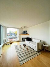 Building Photo - 1979 Yew St Building Photo - 1979 Yew St