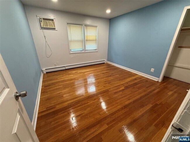 Foto del edificio - 614 6th Ave