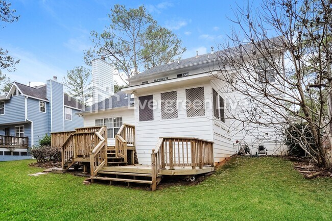 Building Photo - 9928 Point View Dr