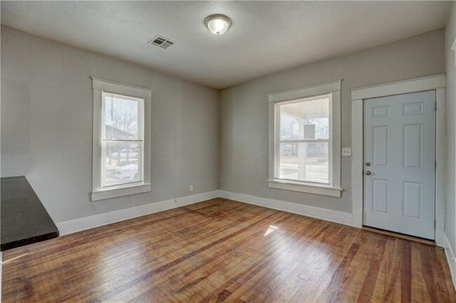 Foto del edificio - 1715 NW 21st St