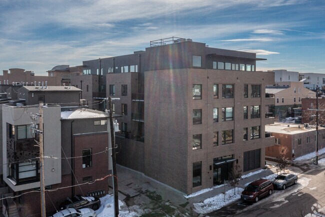 Building Photo - Ivy Residences
