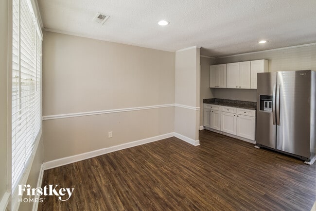 Building Photo - 1440 Orange Grove Rd