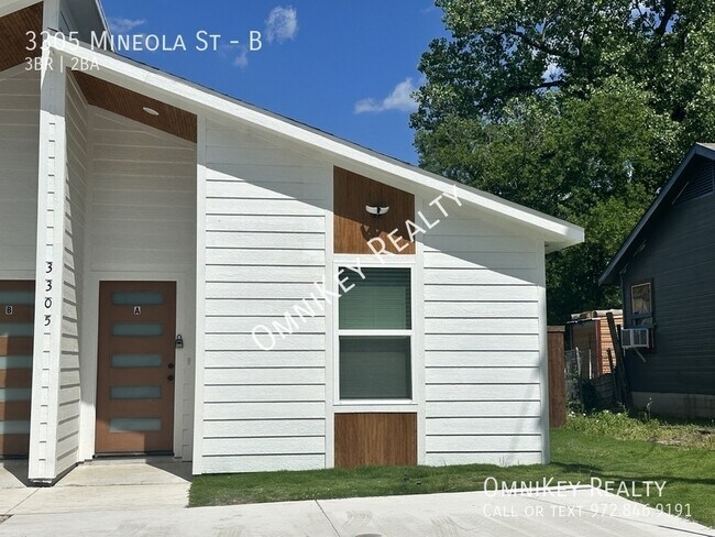 Building Photo - 3305 Mineola St