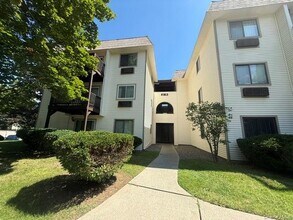 Building Photo - 21 Village Park Dr