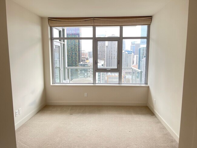 Foto del edificio - 588 Bell St