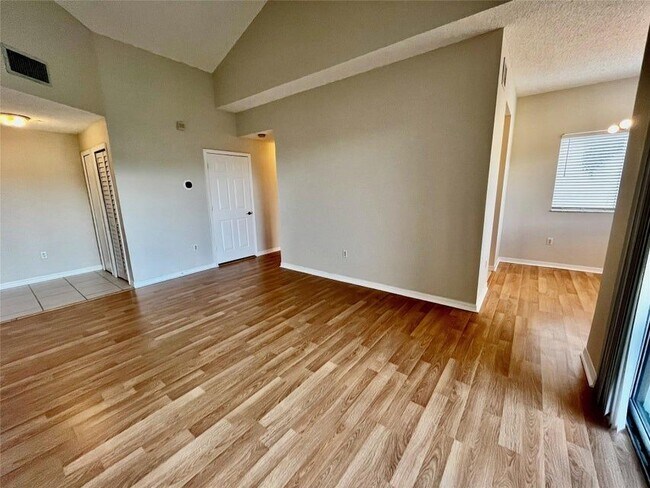 Building Photo - 7085 Nova Dr