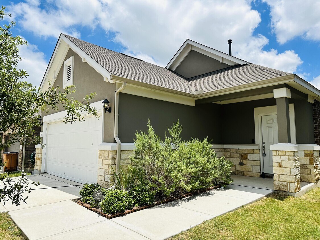 11825 Caithness Way, Manor, TX 78653 House for Rent in Manor, TX