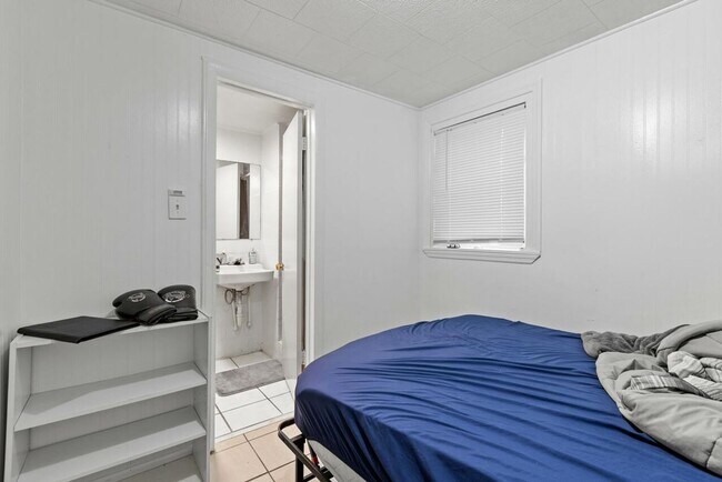 Foto del edificio - 243 S Lipona Rd