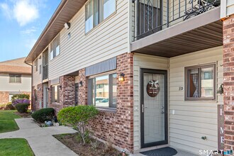 Building Photo - 140 Thompson St