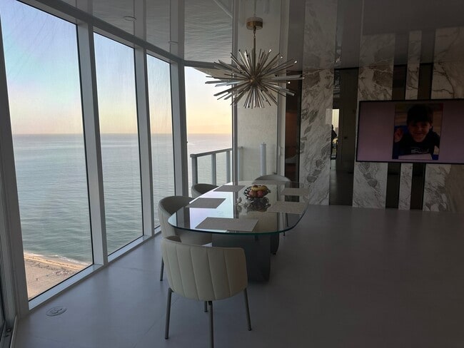 Building Photo - 16699 Collins Ave