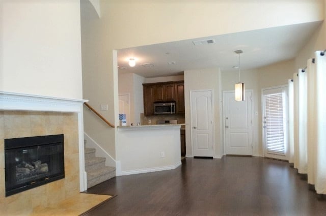 Building Photo - 5547 Cecina Dr