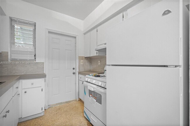 Foto del edificio - 710 82nd St