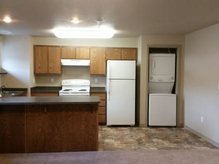 Building Photo - Convenient downtown location