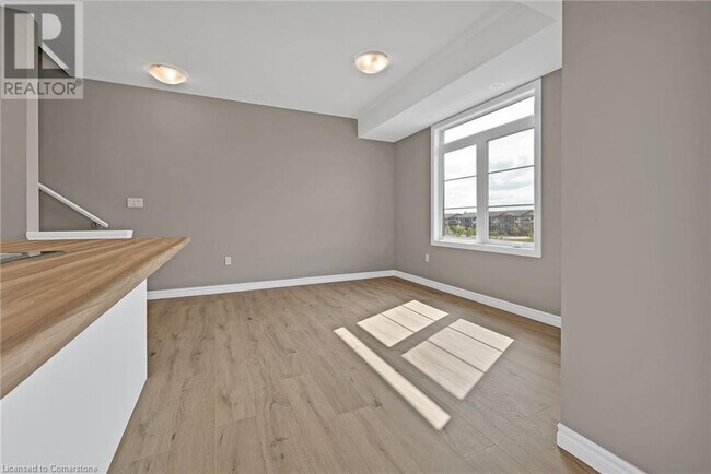 Building Photo - 50 Oat Ln
