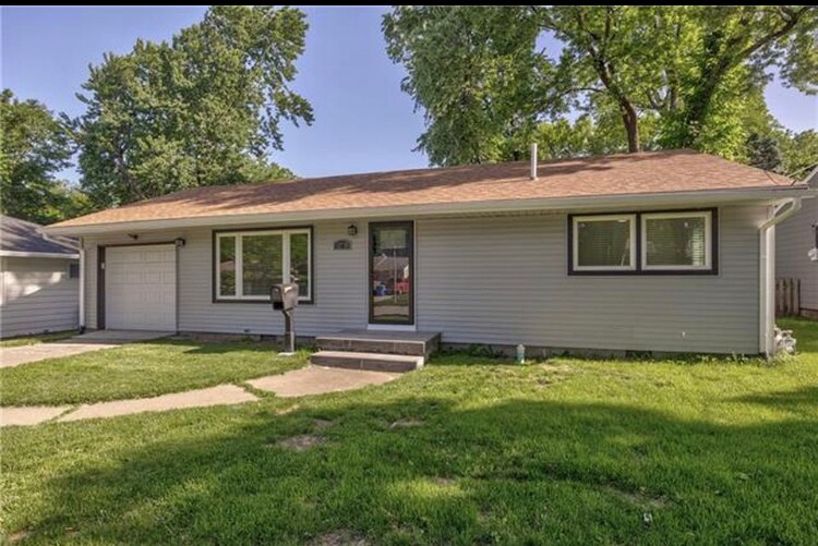 12718 W 92nd St, Lenexa, KS 66215 House Rental in Lenexa, KS