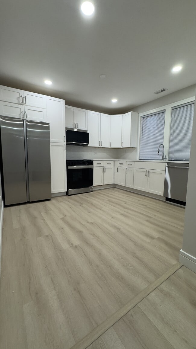 Kitchen A - 2310 W 21st St