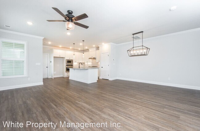 Foto del edificio - 905 Lyndon Station Dr