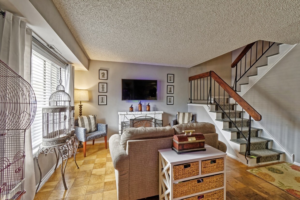 21 Coventry Ct, Clementon, NJ 08021 Townhome Rentals in Clementon NJ