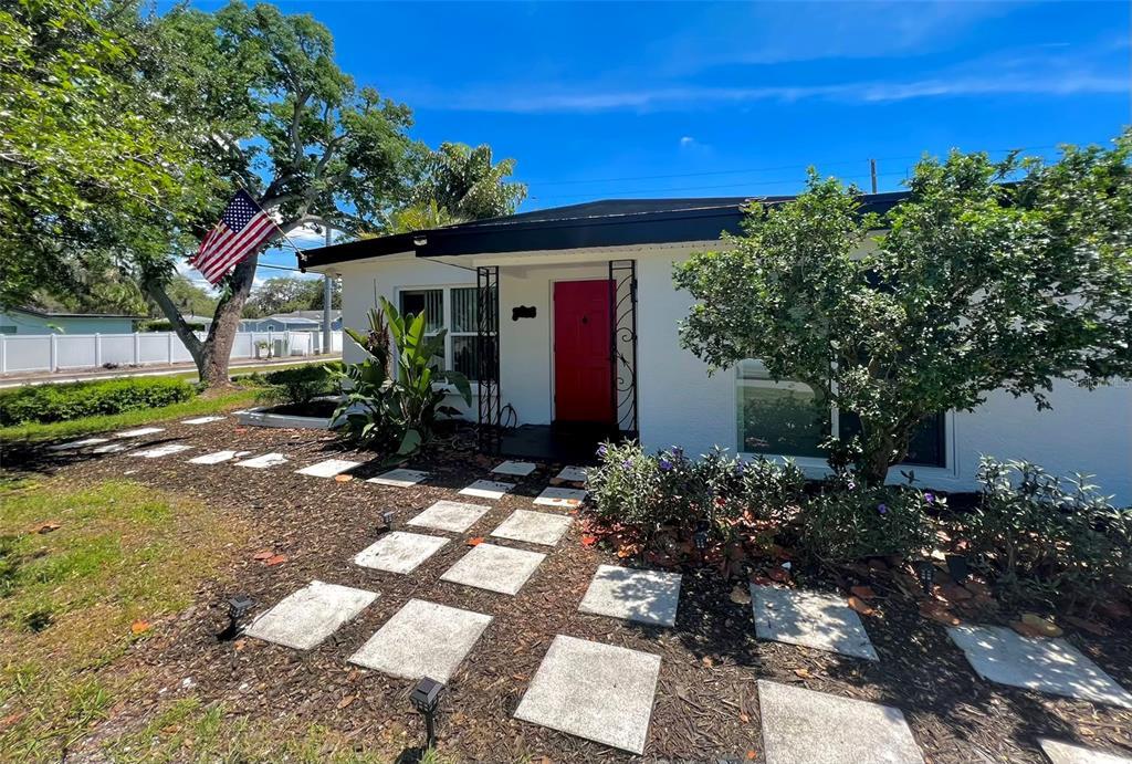 Foto principal - 2173 Riviera Dr
