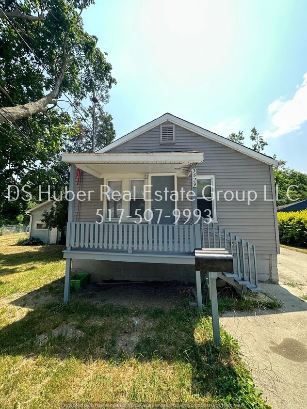 Bergman 3529 Building Apartment for Rent in Lansing, MI