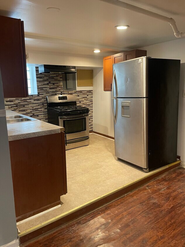 Foto principal - 7630 S Emerald Ave