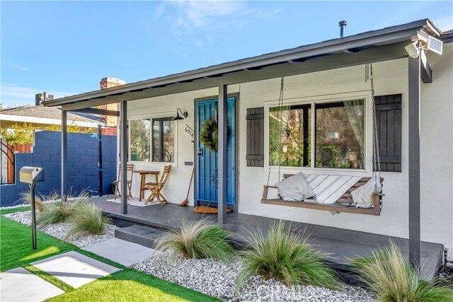 Foto del edificio - 6514 Coldwater Canyon Ave
