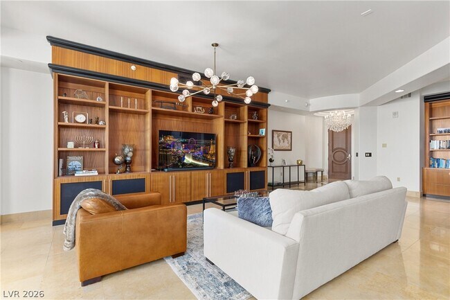 Foto del edificio - 9103 Alta Dr