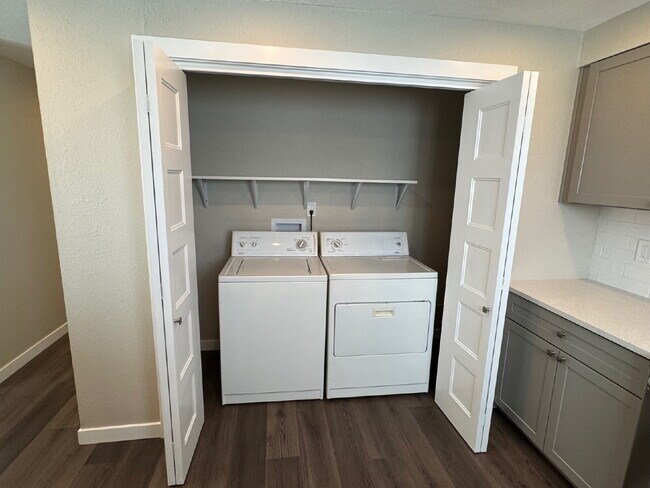 Foto del edificio - Charming Updated 3-Bed Oasis in Boulder with 2 Full Baths