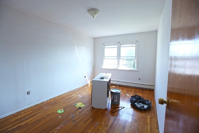 Foto del edificio - 12208 13th Ave