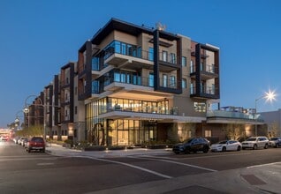 Building Photo - Scottsdale on Main