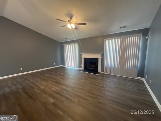 Building Photo - 6317 Amberly Rd