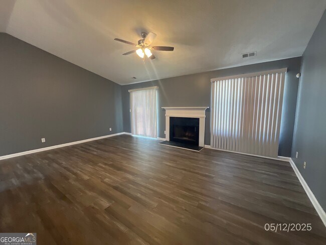 Foto del edificio - 6317 Amberly Rd